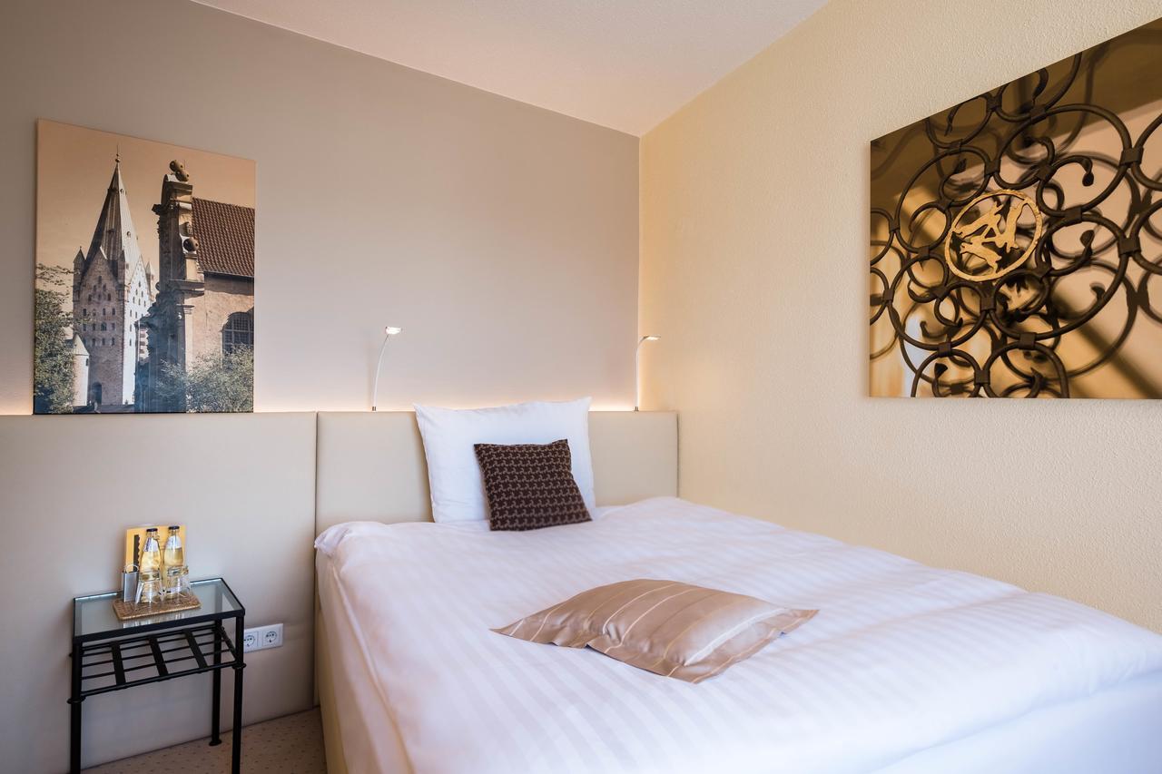 Hotel Zur Muehle Paderborn Luaran gambar